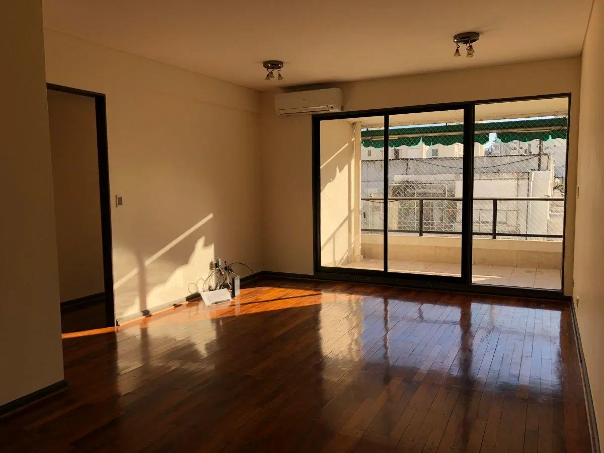 Torre de Categoría en Recoleta, 2 Dorm, 2 baños, cocina office, balcón aterrazado. Excel Amenities. 5