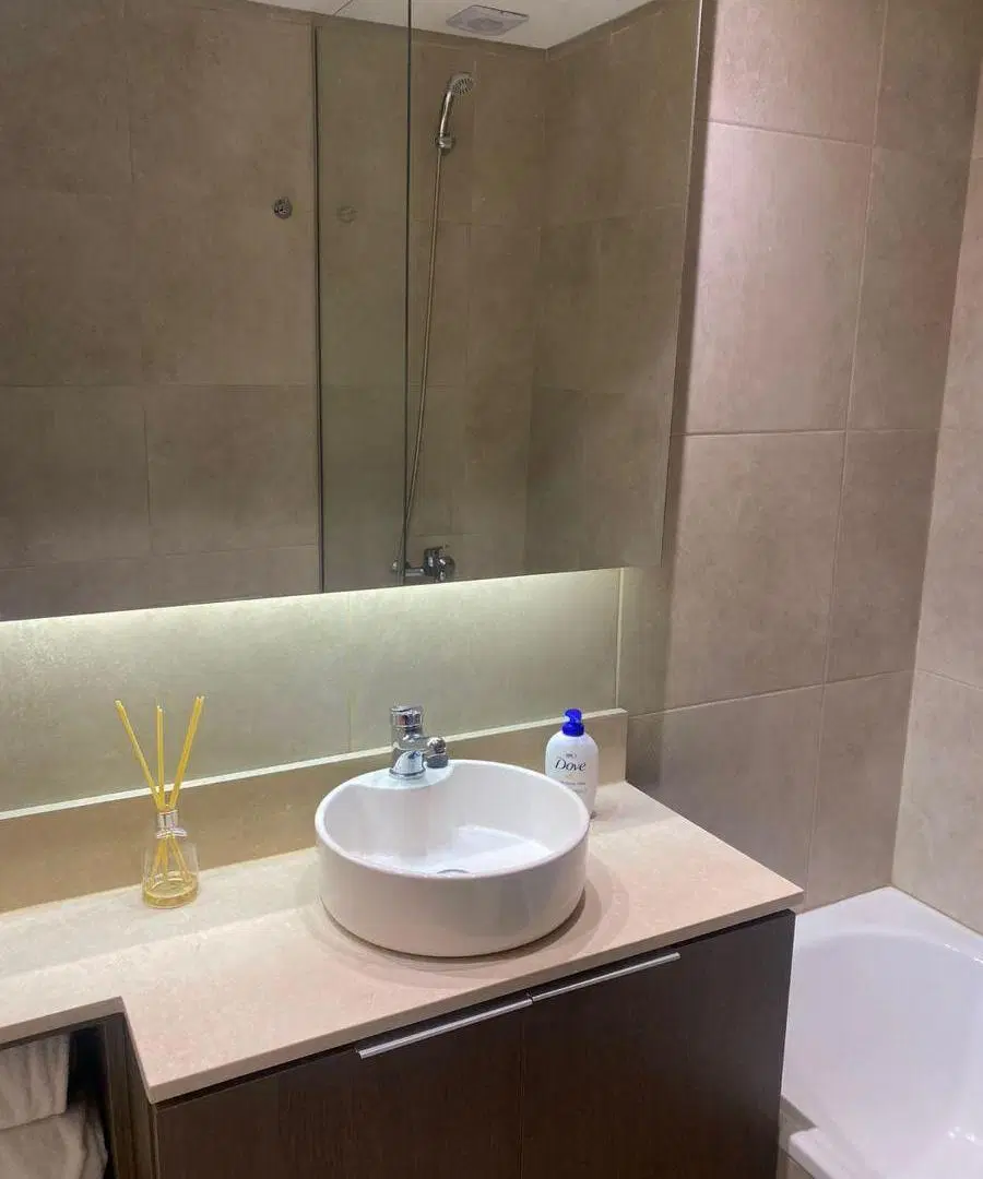 Ultimo disponible!. 2 amb de 63m2 con amplio balcon y toilette. Virrey Arredondo 2461. 5