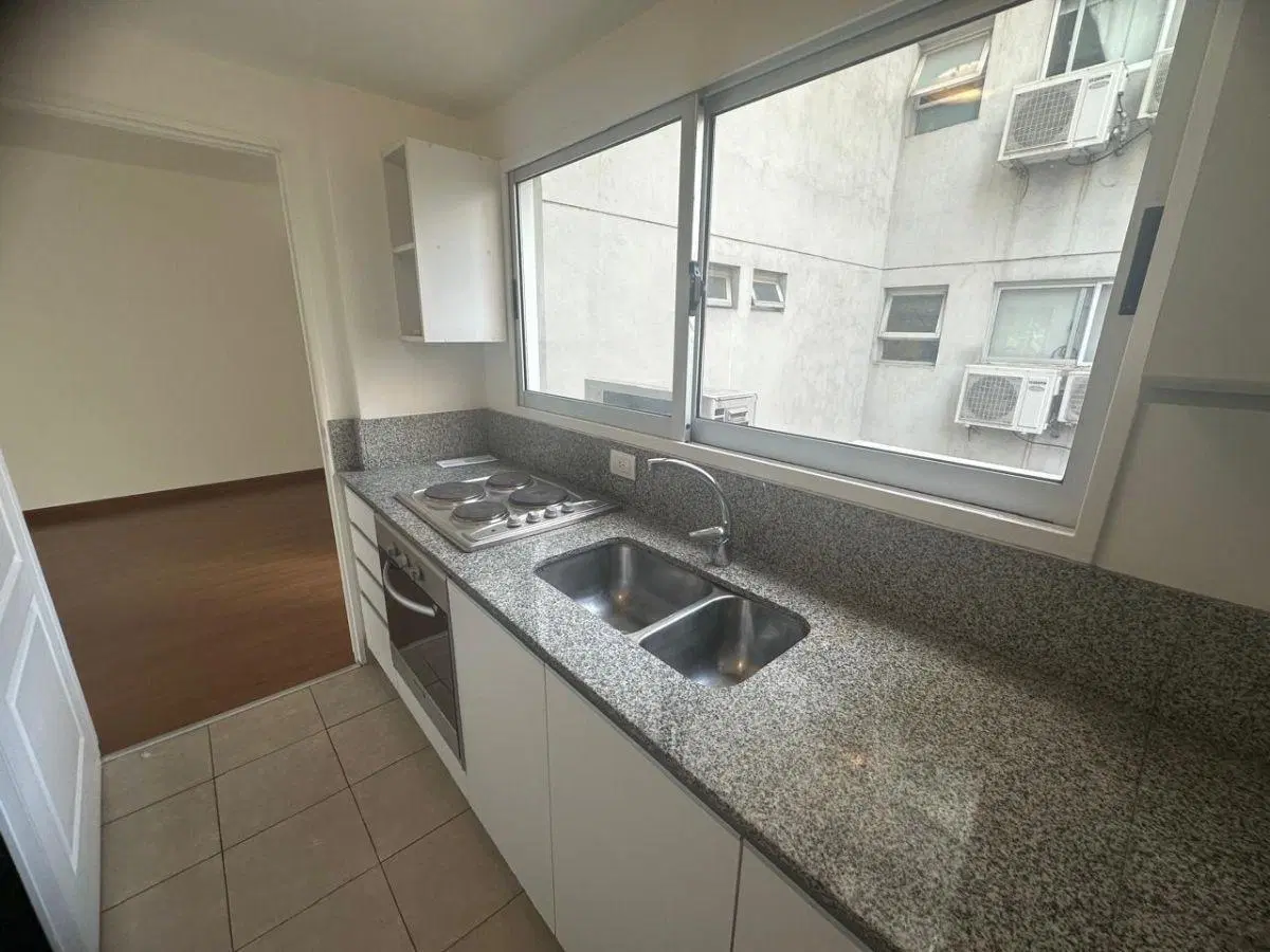 Cabrera y Gallo. Depto 2 amb y cochera, 58m2, vista a verde, toilette, lavadero. Amenities 2