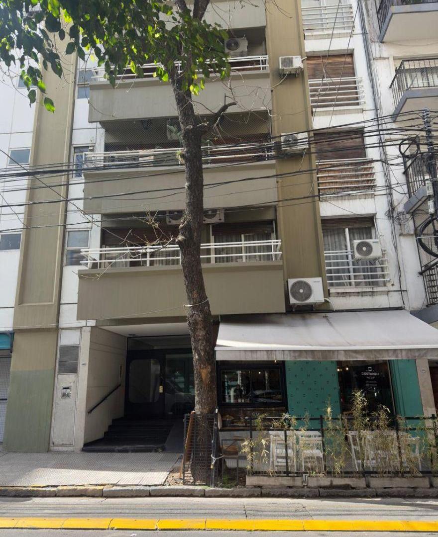 Foto de Azcuénaga esquina French. 3 ambientes, frente, balcon, super luminoso, imagen 5