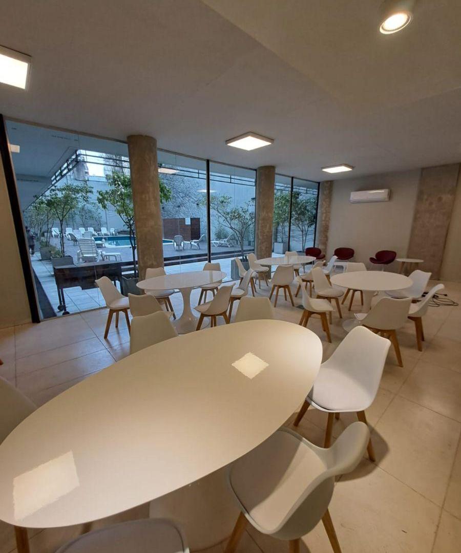 Foto de DEPTO 1AMB-PISO ALTO-VISTA- BALCON-APTO PROF- COCHERA, imagen 2