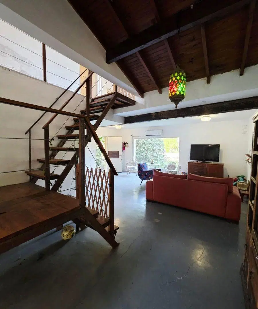 Casa quinta sobre lote de 30x60 - Los Robles del Monarca - U$220.000.- 5