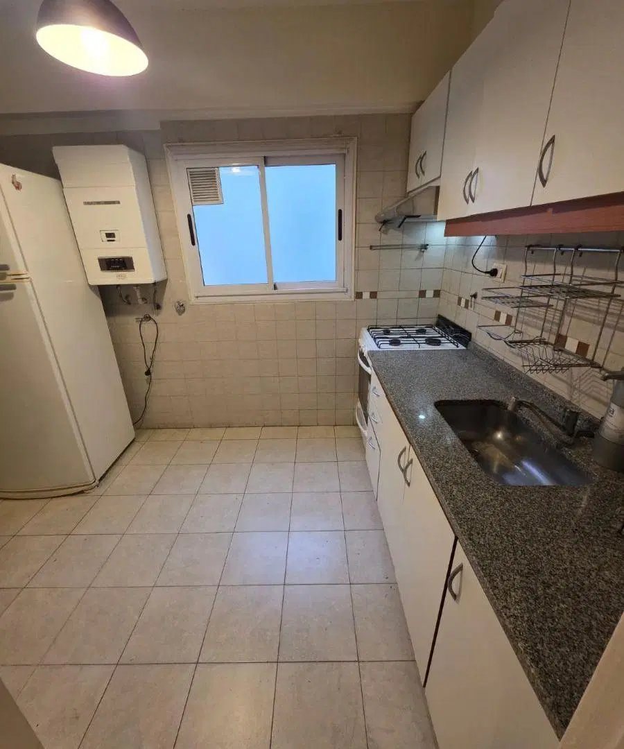 Semipiso 2 Ambientes con balcón terraza 60m2 - Guatemala 4230 Pza. Guadalupe $900.000 5