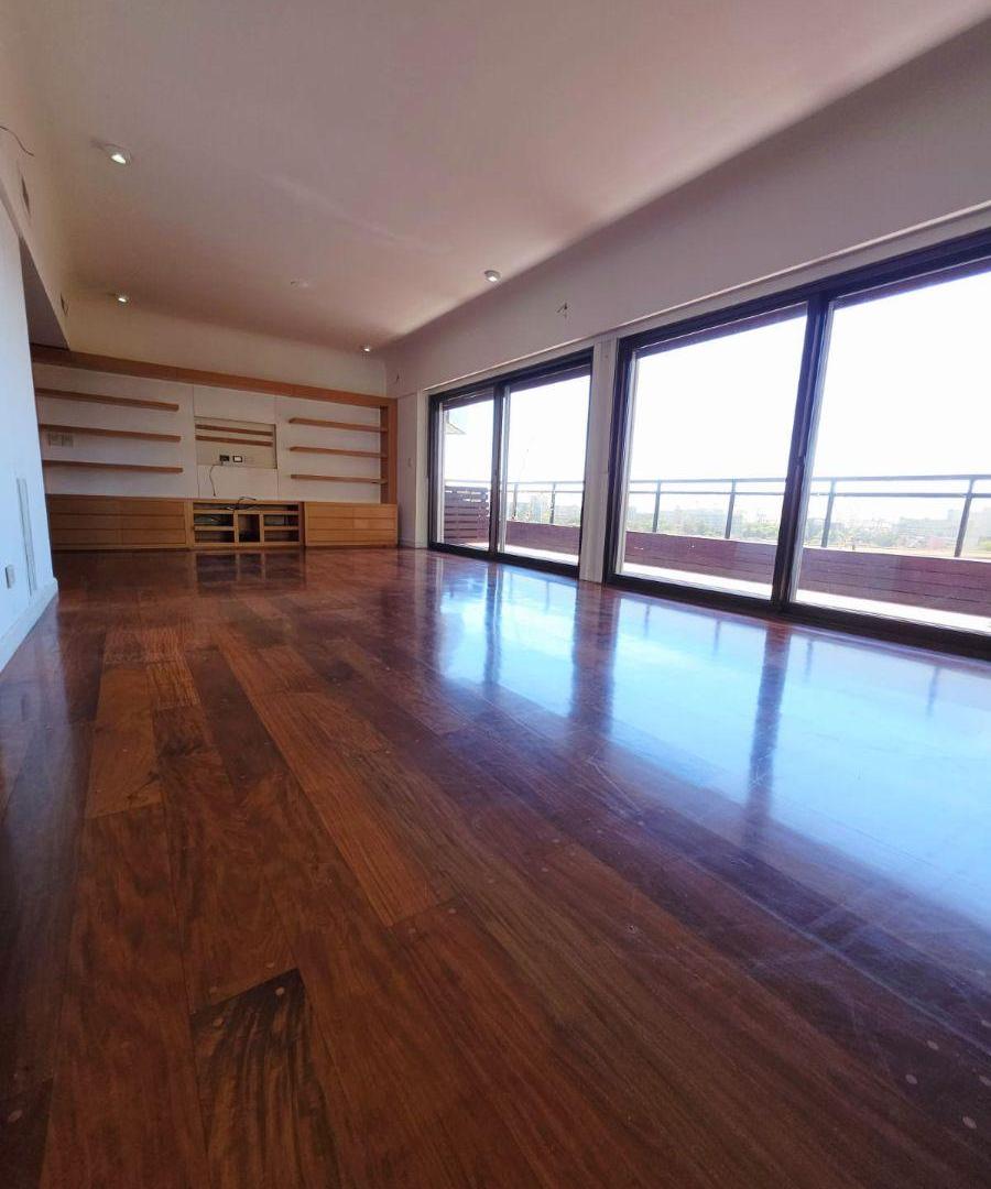 Foto de Semipiso de 245m2 con 2 cocheras en Av. Del Libertador 356 - U$790.000.-, imagen 3