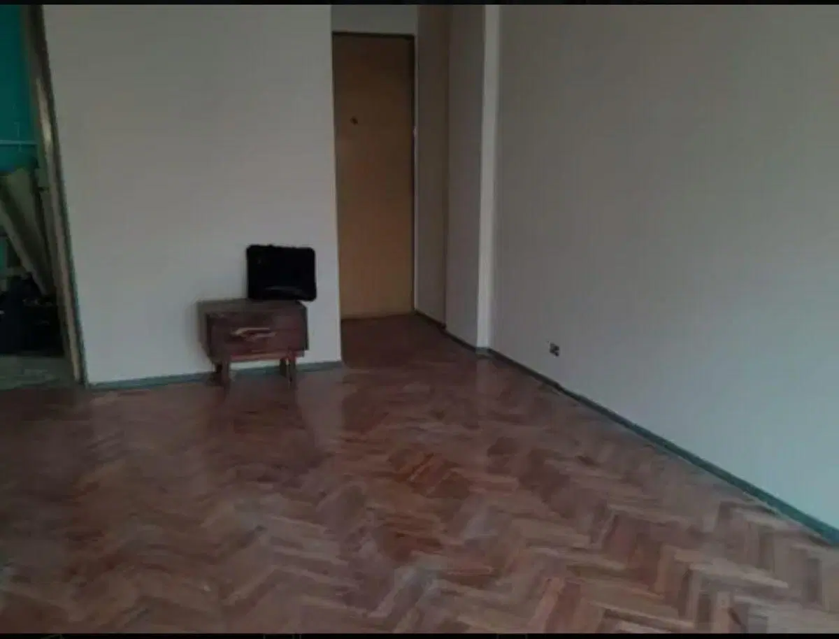 Departamento de 4 ambientes en alquiler. Luminoso. Vista abierta 3