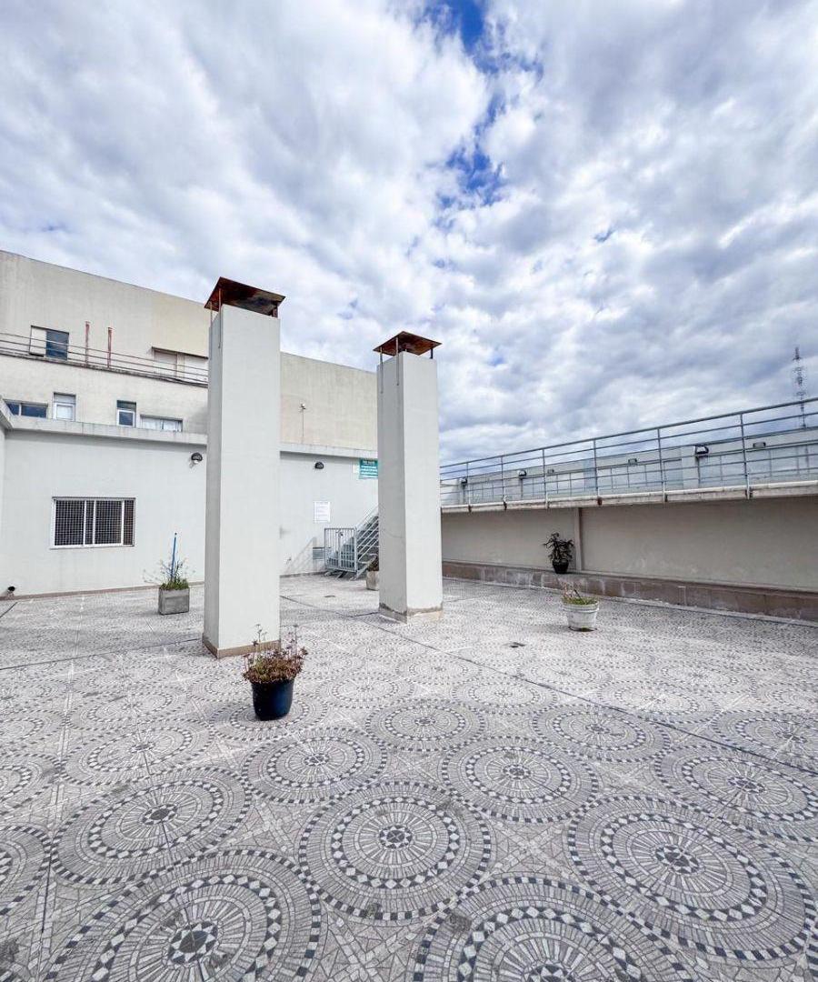 Foto de Monoambiente con balcón y vista abierta al Parque Los Andes | Piscina, imagen 3