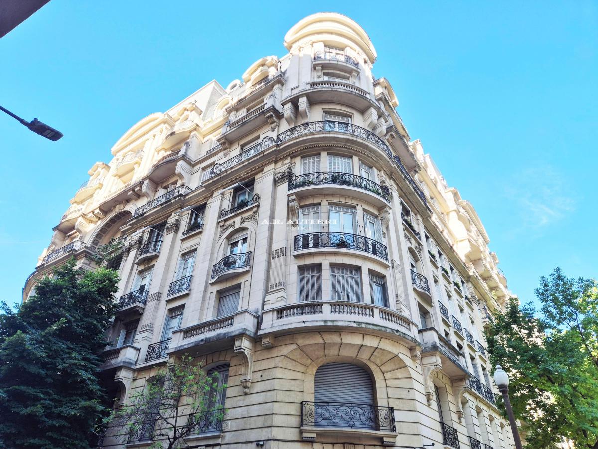 Palacio Estrugamou - 400 m² - Impecable - 5 Dorm. 1