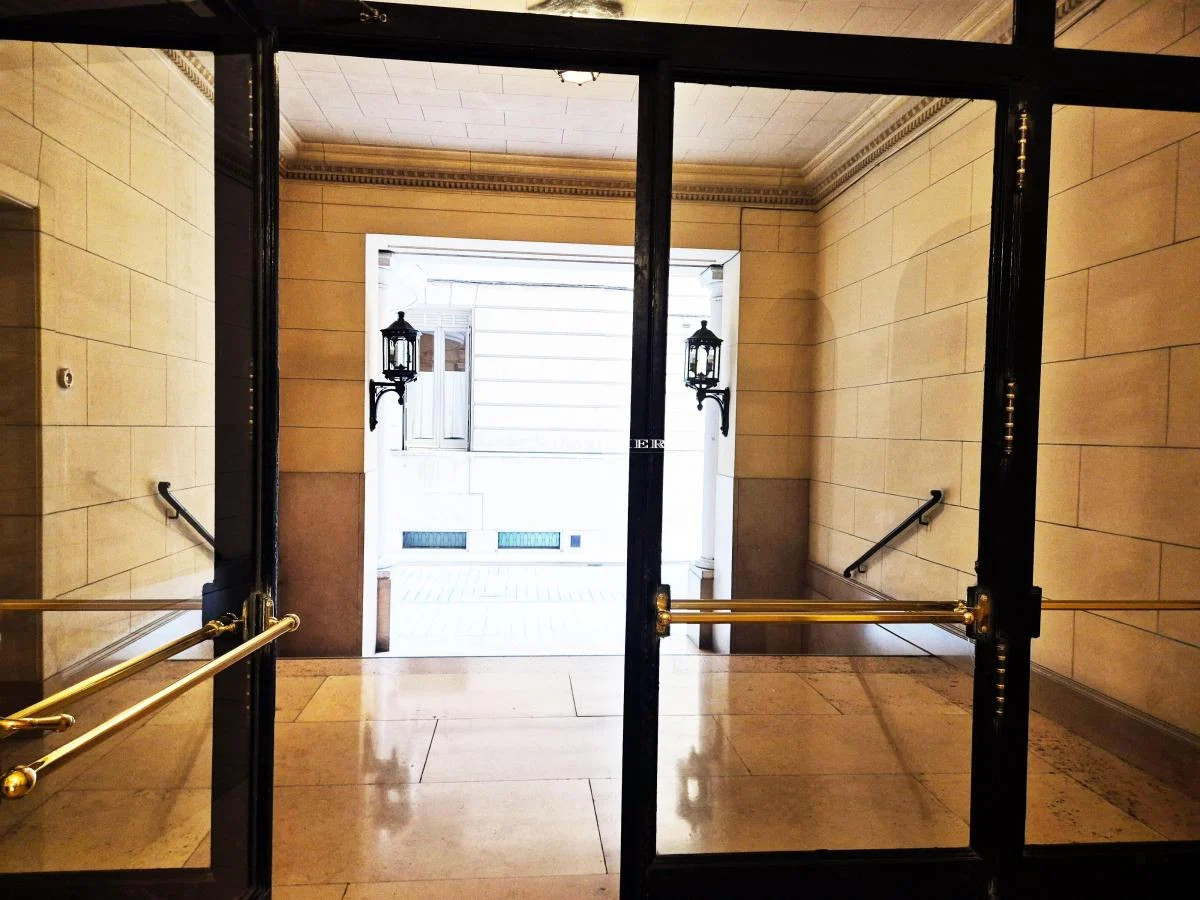 Palacio Estrugamou - 400 m² - Impecable - 5 Dorm. 4