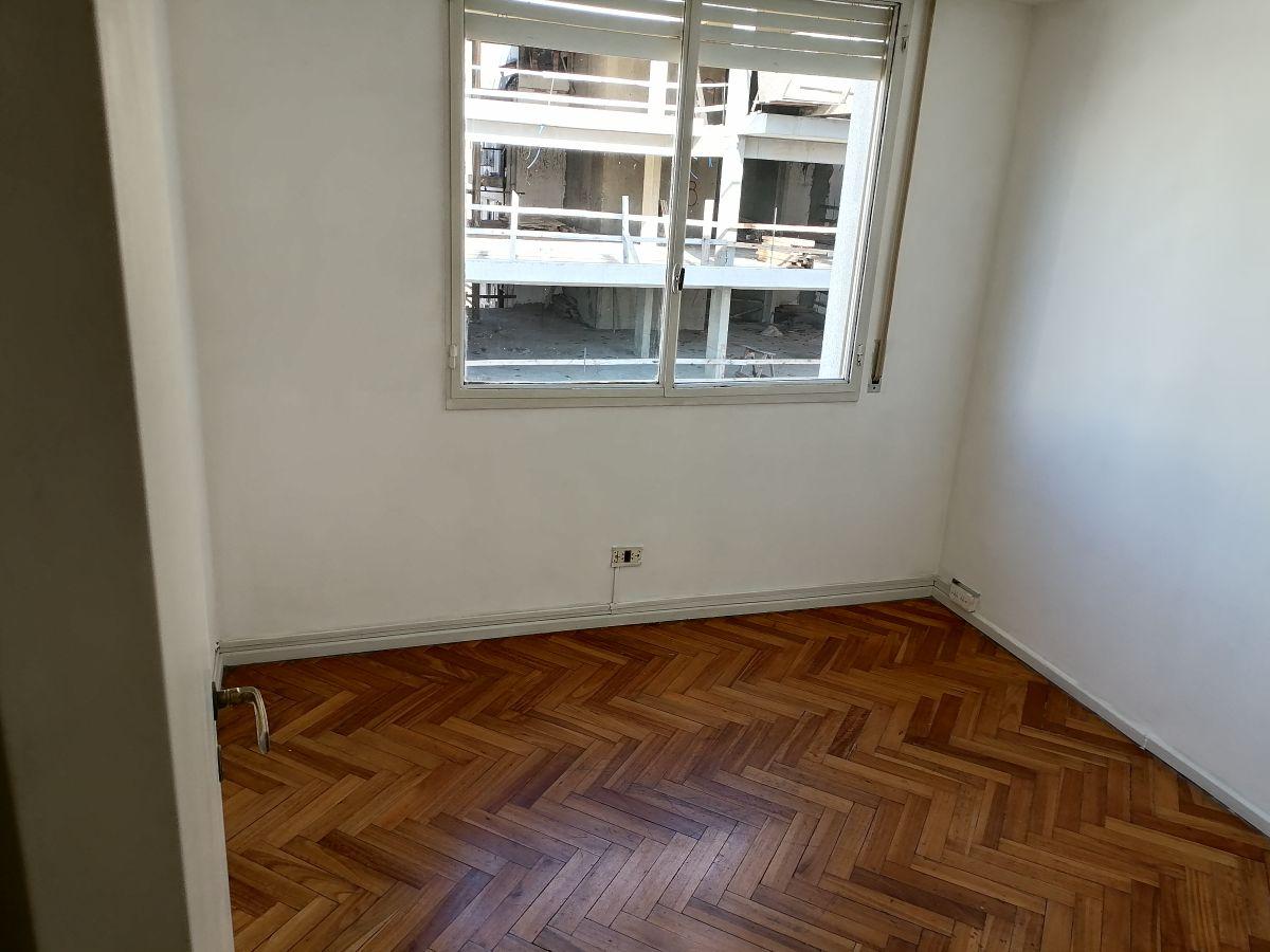 Foto de Belgrano 3 amb frente 70 m2 jardines, imagen 2