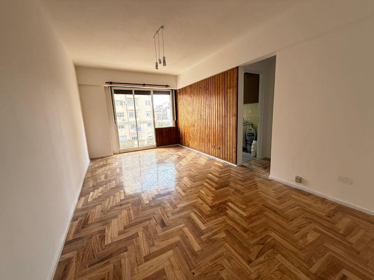 Foto de Departamento monoambiente con balcón a metros de Primera Junta., imagen 1
