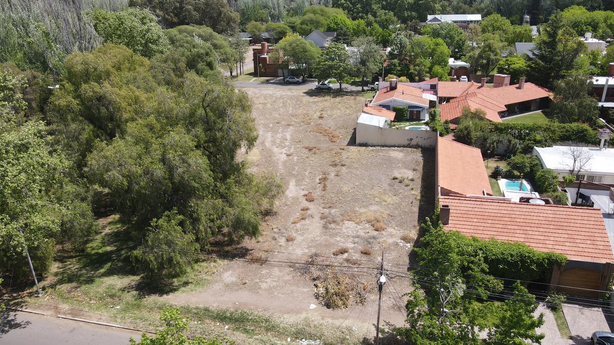 Lotes Únicos en Barrio Belgrano, a m del Parque y Tenis Club 4