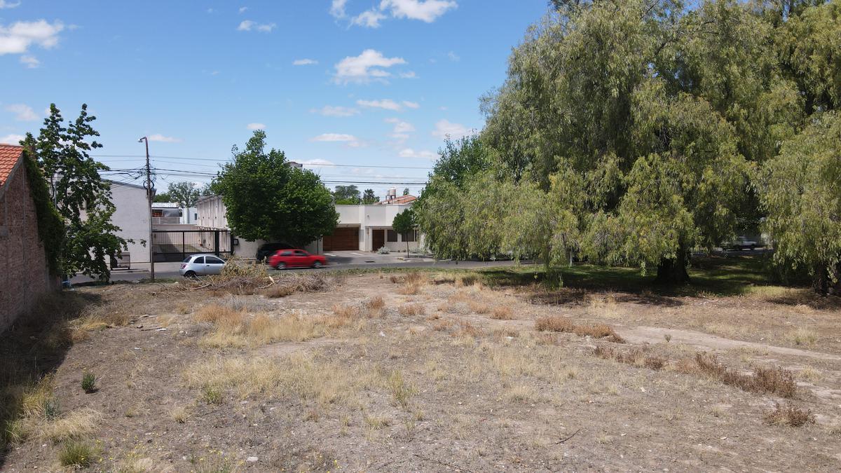 Lotes Únicos en Barrio Belgrano, a m del Parque y Tenis Club 3