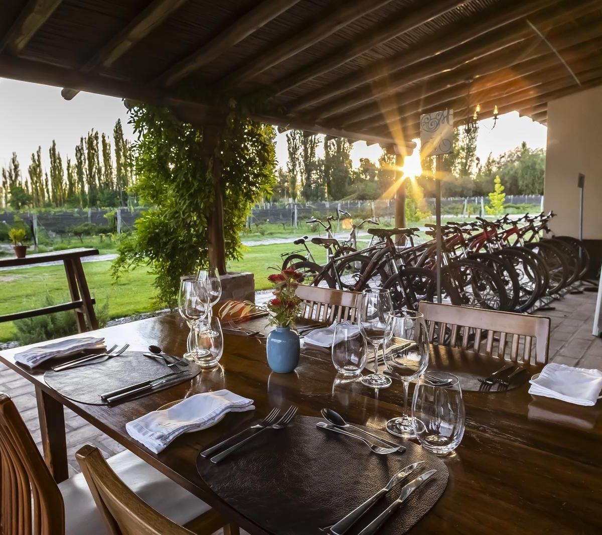 Algodon Wine Estates: Private Estances | Golf and Wine | San Rafael