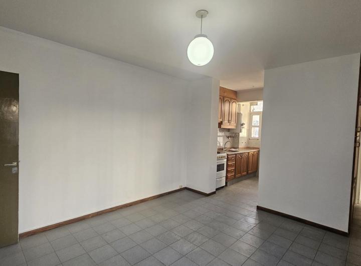 Departamento céntrico en venta - Bombal al 300 3