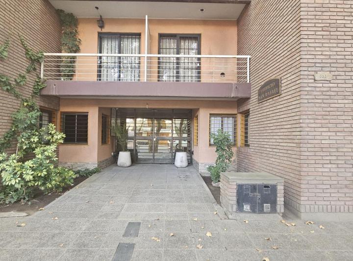 Departamento céntrico en venta - Bombal al 300 2