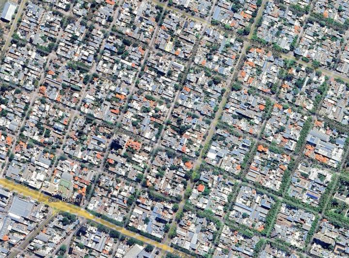 Casa céntrica para reformar en calle Alsina 2