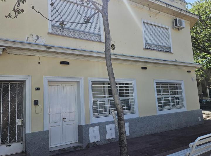 Departamento céntrico en  alquiler de 3 habitaciones y cochera 1