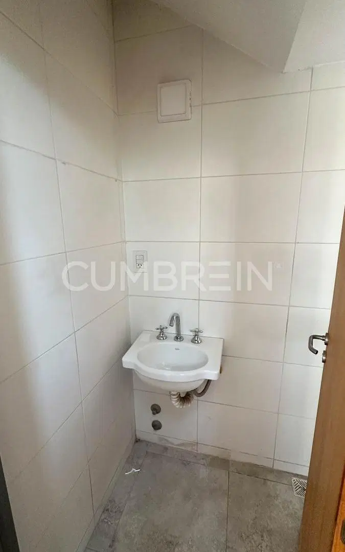 Dúplex en Venta sobre Av. Ortubia, San Rafael | Cochera y Patio | Cumbrein 3