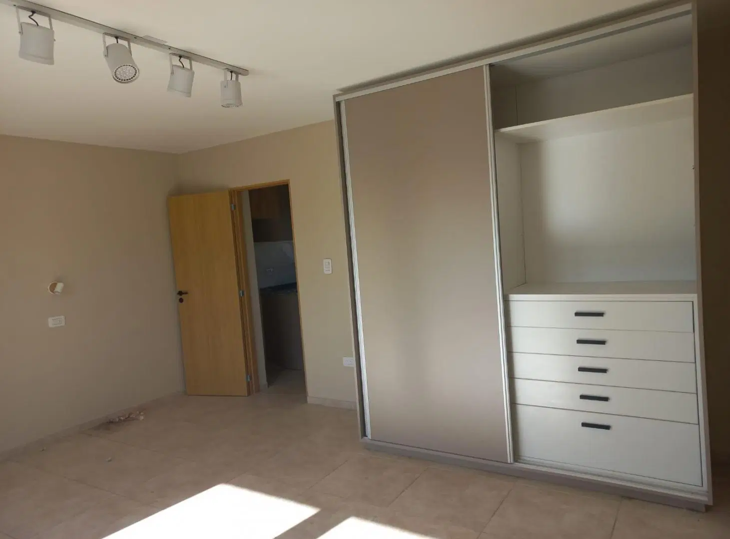 Departamentos a estrenar en Av. Los sauces y 9 de Julio 8