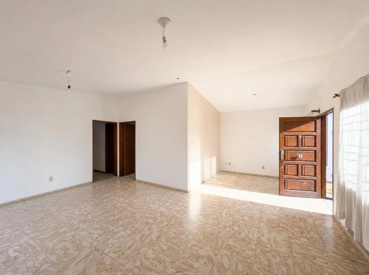 Casa en Venta en Barrio Sat, Calle Santa Fe, San Rafael | A 2 Cuadras del Parque H. Yrigoyen 2