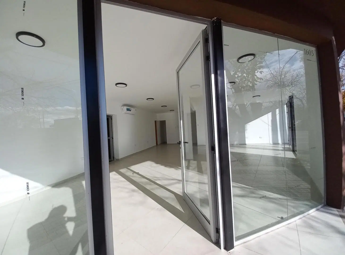 Local Comercial en Alquiler sobre Av. Balloffet, San Rafael | Cumbrein 2