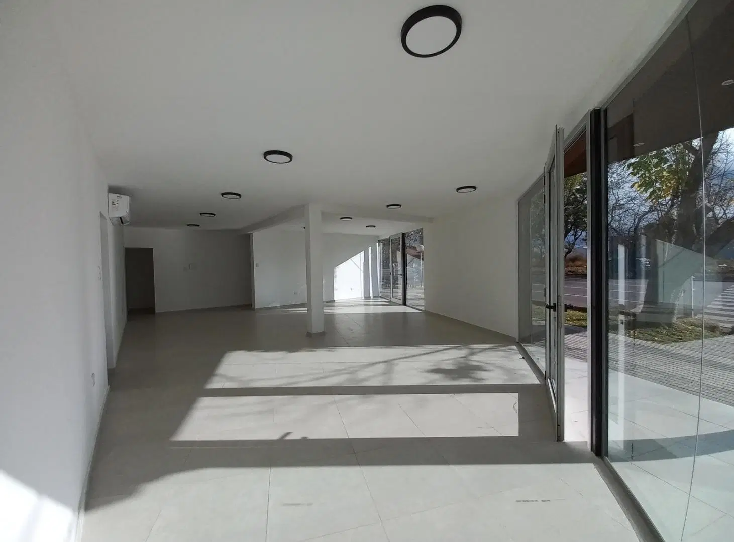 Local Comercial en Alquiler sobre Av. Balloffet, San Rafael | Cumbrein 5