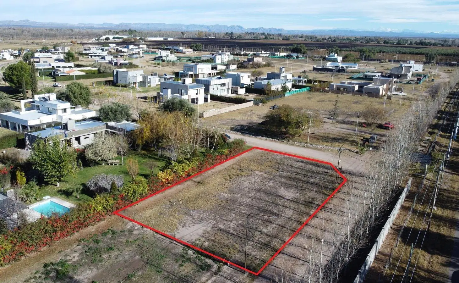 Lote en Venta en esquina, en Barrio Nevado Golf Club - San Rafael, Mendoza 1