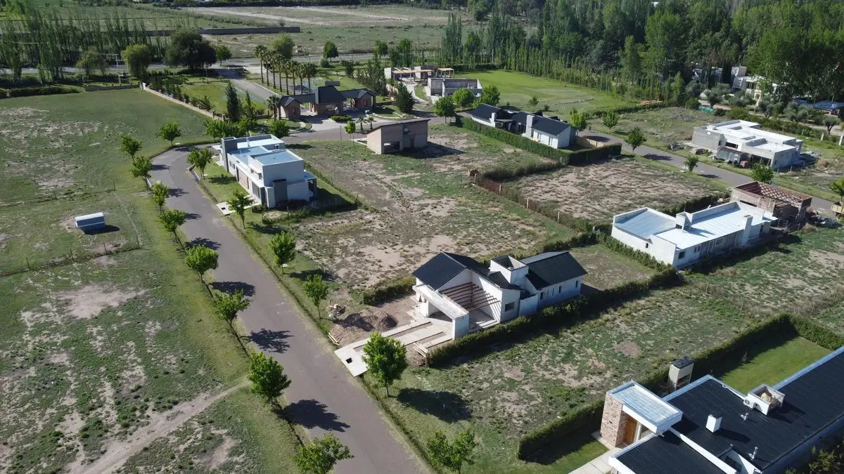 Lotes de 1.400 m2 en Viñas del Sur -  Barrio Privado 4