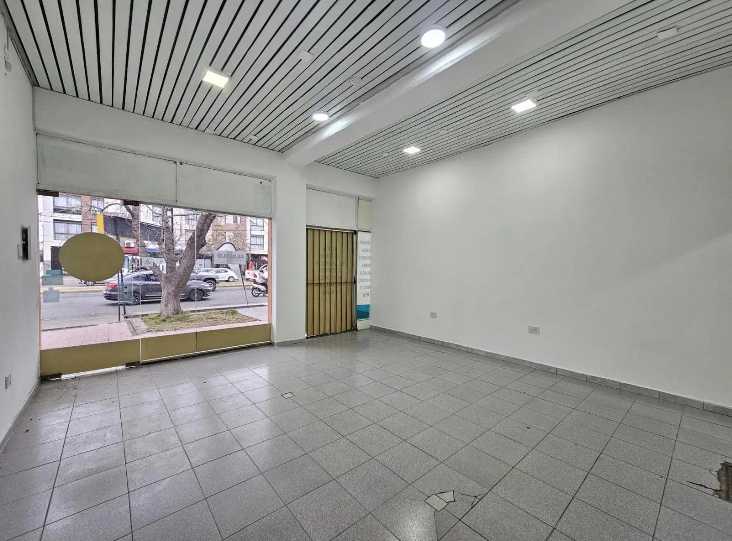 Local Comercial en Alquiler sobre Avenida H. Yrigoyen - San Rafael, Mendoza 1