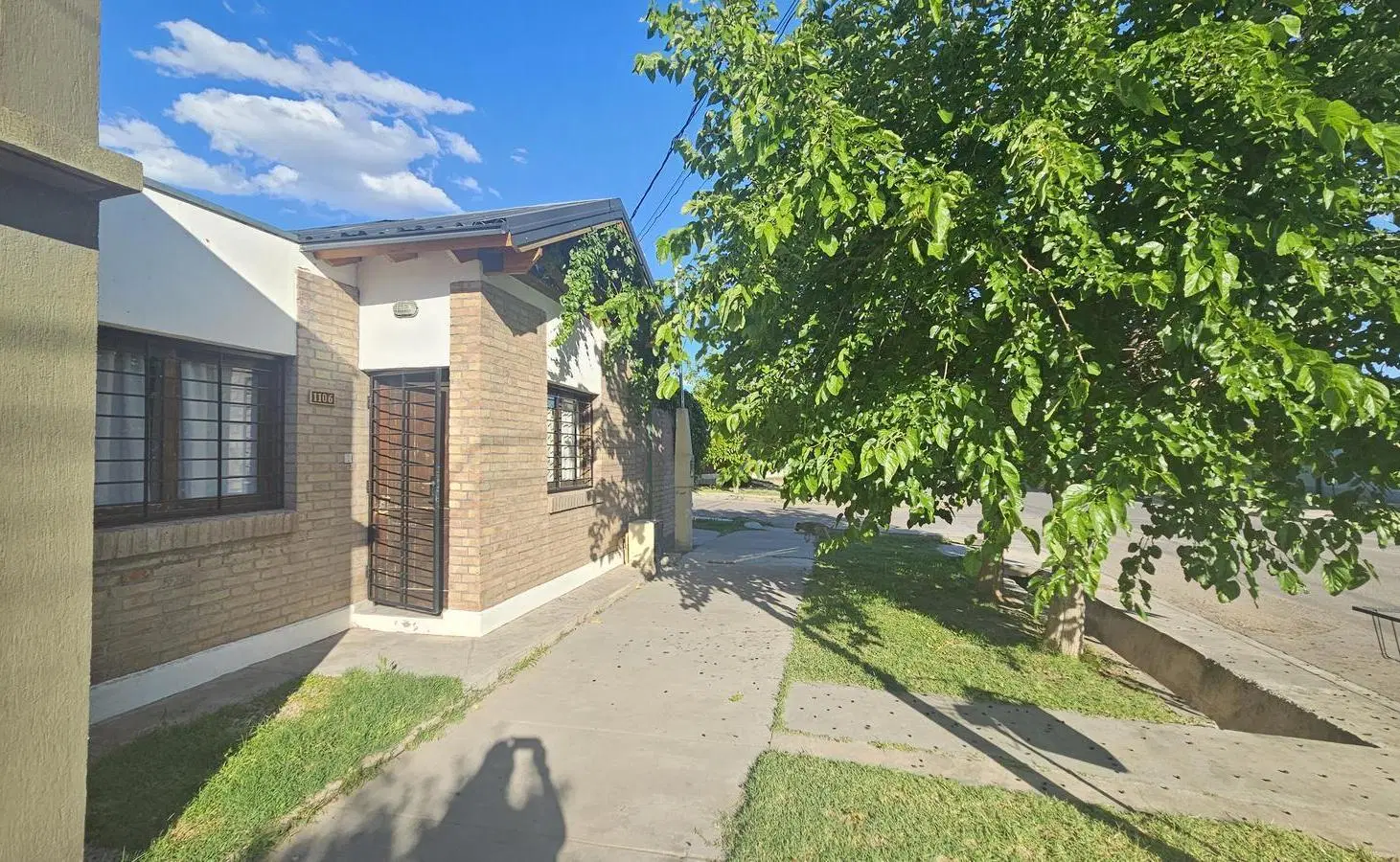 Casa en alquiler 2 hab, zona Av Cardonato y Los Sauces 3