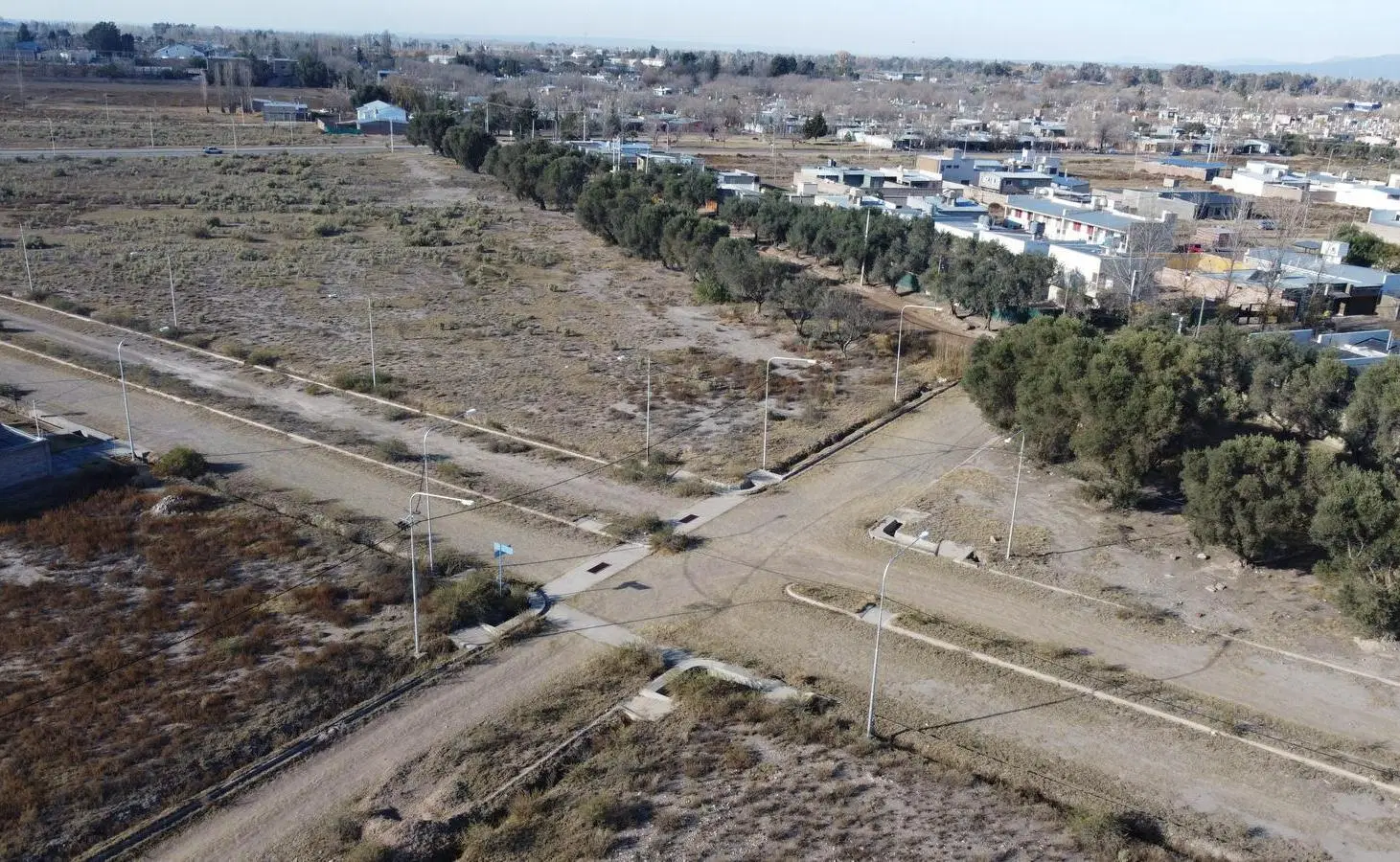 Lote de 471m2 sobre Av. Florida - Bº Solares de Viñuela 3