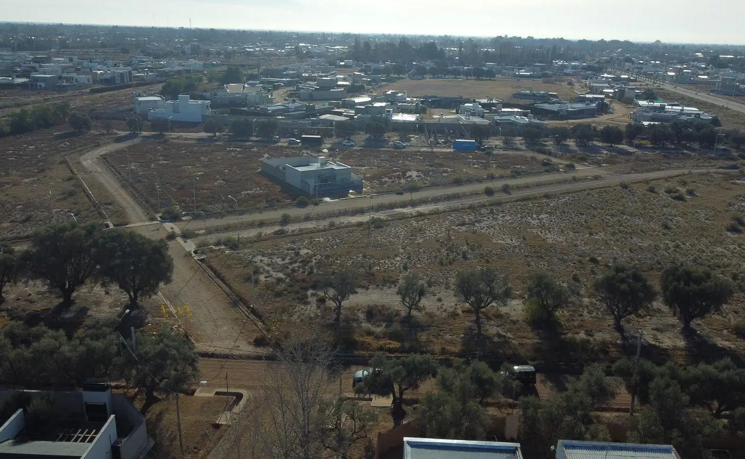 Lote de 471m2 sobre Av. Florida - Bº Solares de Viñuela 2
