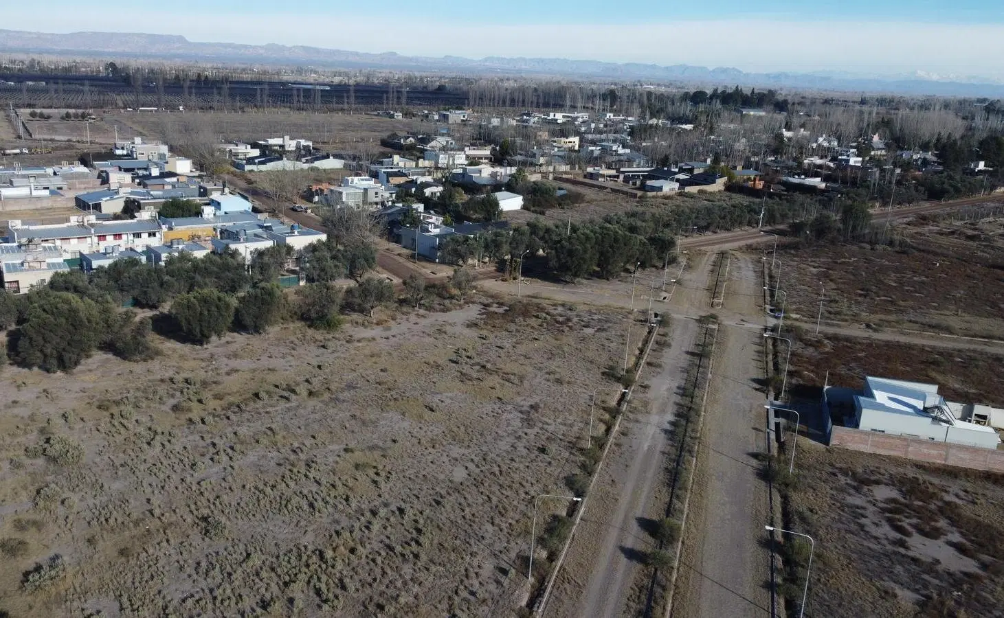 Lote de 471m2 sobre Av. Florida - Bº Solares de Viñuela 1