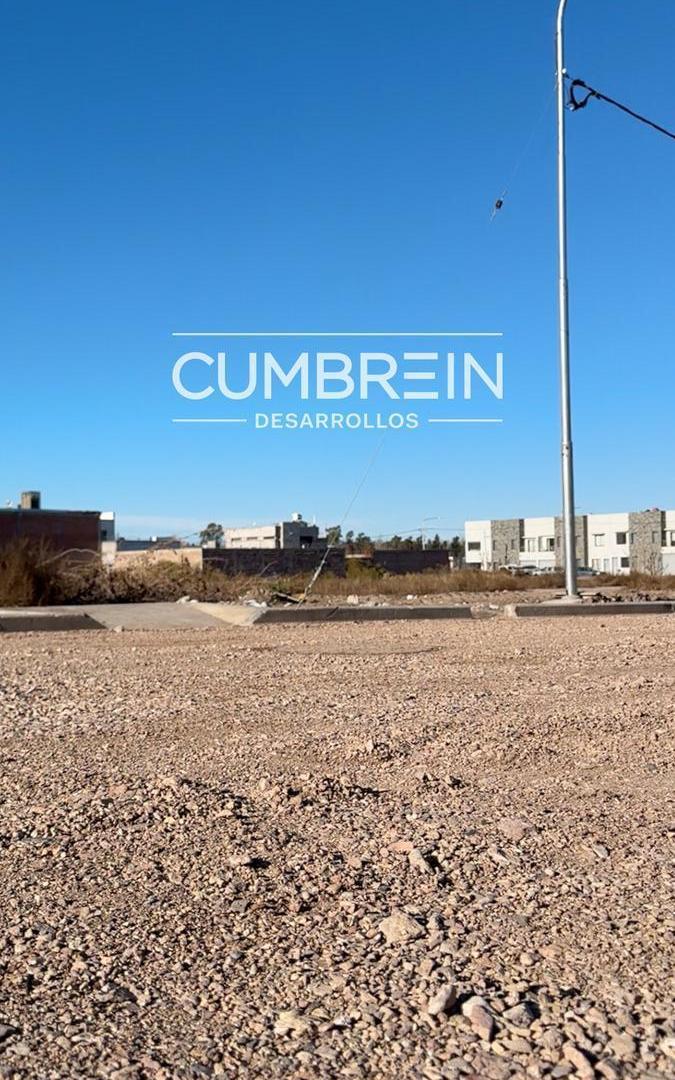 Foto de Urbanización barrio Garbin - a mts de Paseo Dean Funes, imagen 5
