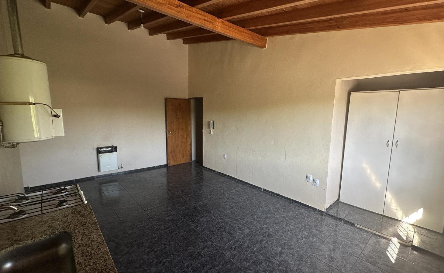 Foto de Departamento en Alquiler sobre Av. Rivadavia y Almte. Brown, San Rafael, imagen 5