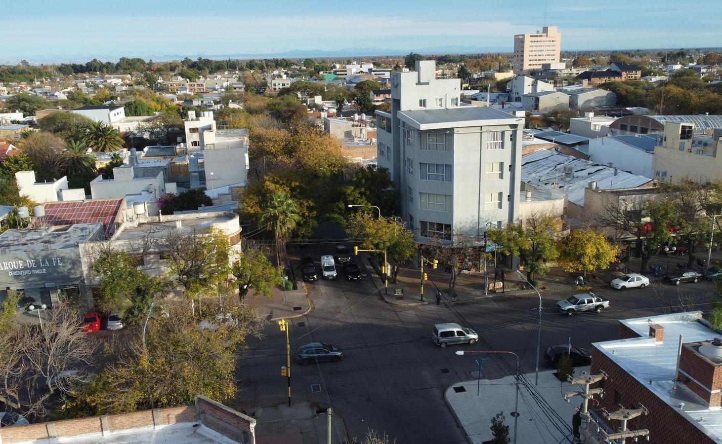 Foto de Edificio comercial en esquina de Av. 9 de Julio y Coronel Suarez, imagen 4