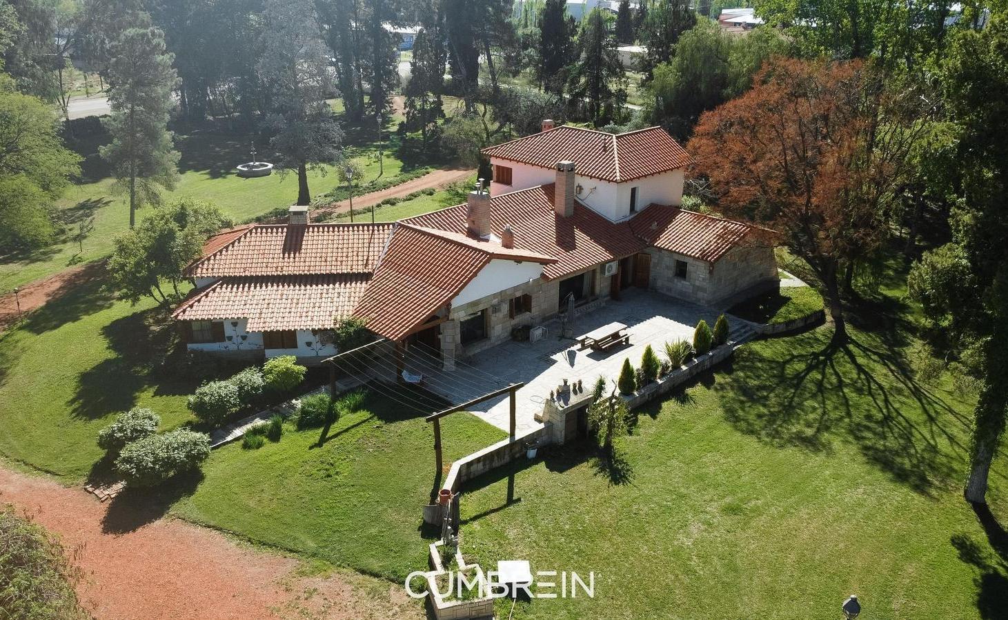 Foto de Imponente casona en venta en Cuadro Nacional sobre Av. Mitre - San, imagen 1