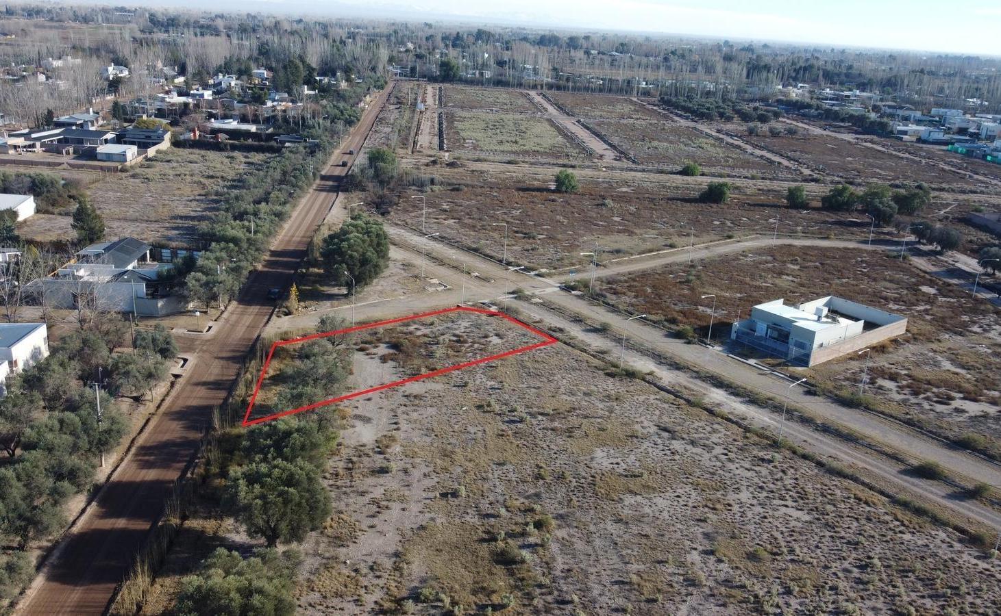 Foto de Lote de 471m2 sobre Av. Florida - Bº Solares de Viñuela, imagen 2