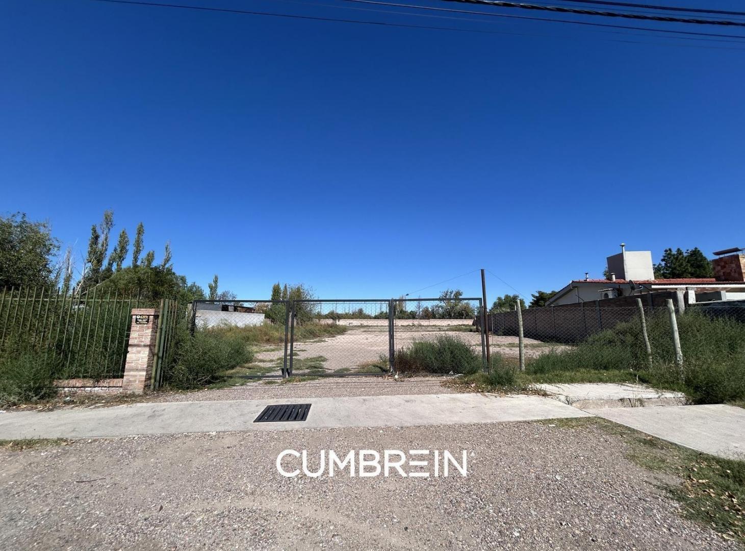 Foto de Lote Comercial de 4.900 m2 en Av. Sarmiento a mts de Paseo Dean Funes, imagen 3