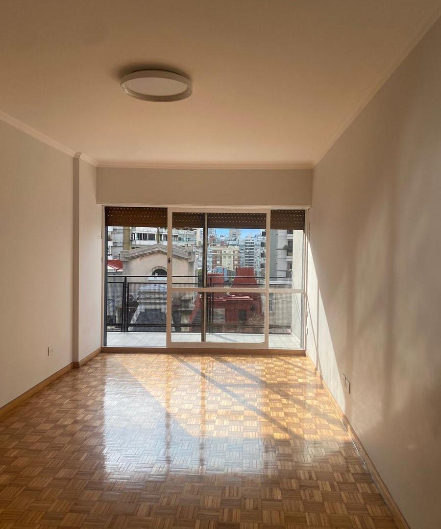 Departamento impecable en venta. Living comedor a balcón 2 dormitorios 2 baño