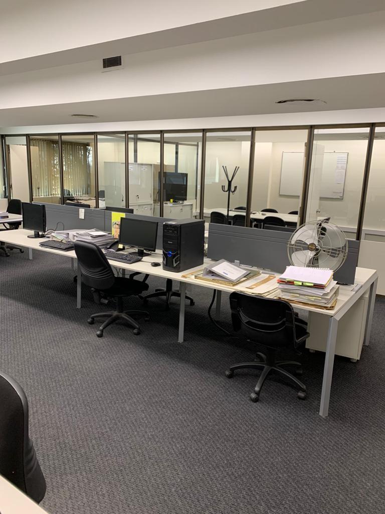 Foto de Oficina en alquiler en Retiro Recepción 2 despachos 1 sala de reuniones 3 baños 2 cochera., imagen 3