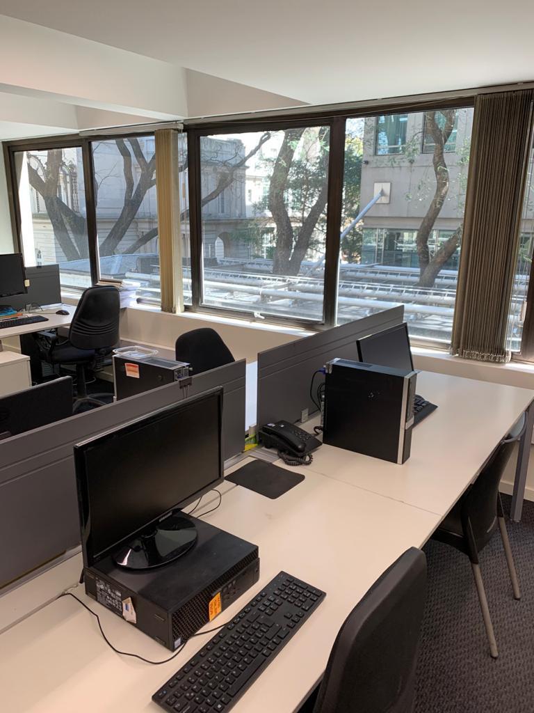 Foto de Oficina en alquiler en Retiro Recepción 2 despachos 1 sala de reuniones 3 baños 2 cochera., imagen 1