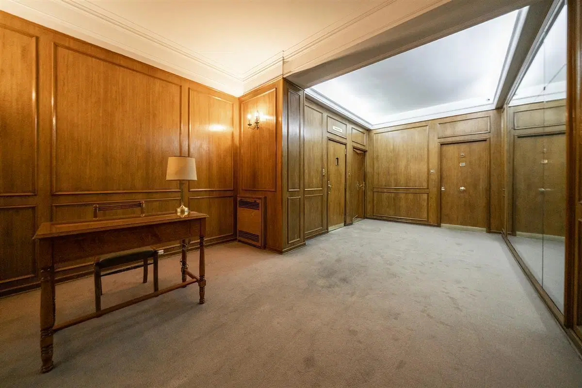 Piso en venta en Recoleta. Amplia recepción 3 dormitorios (1 suite) Toilette 2 baños 2 cocheras 2