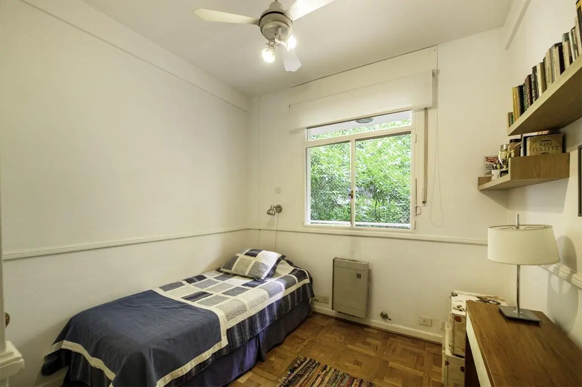 Departamento en alquiler en Palermo. Living comedor 3 dormitorios (1 suite) 2 baños Balcón 1 cochera 1