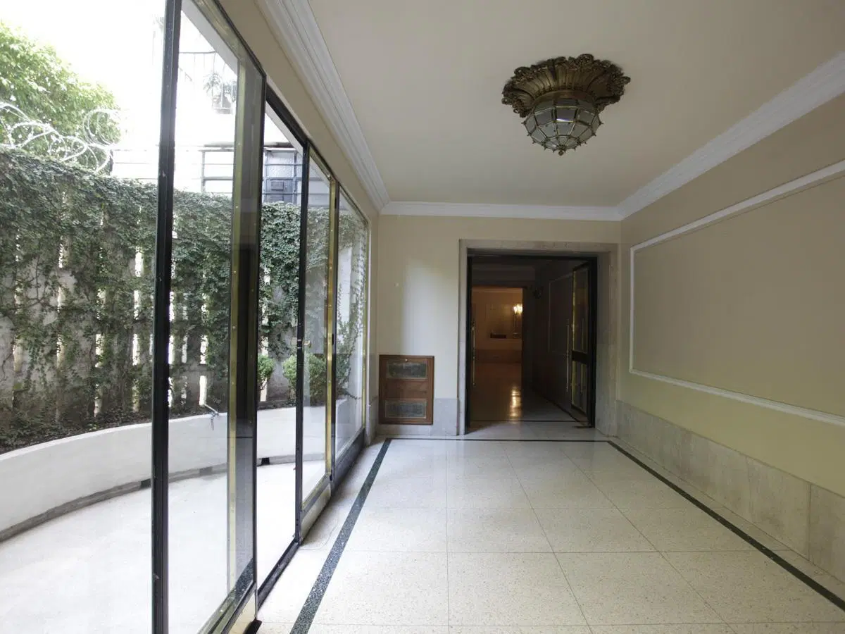 Departamento en alquiler en Palermo Chico. Living comedor 4 dormitorios 2 baños Cochera Vigilancia 4