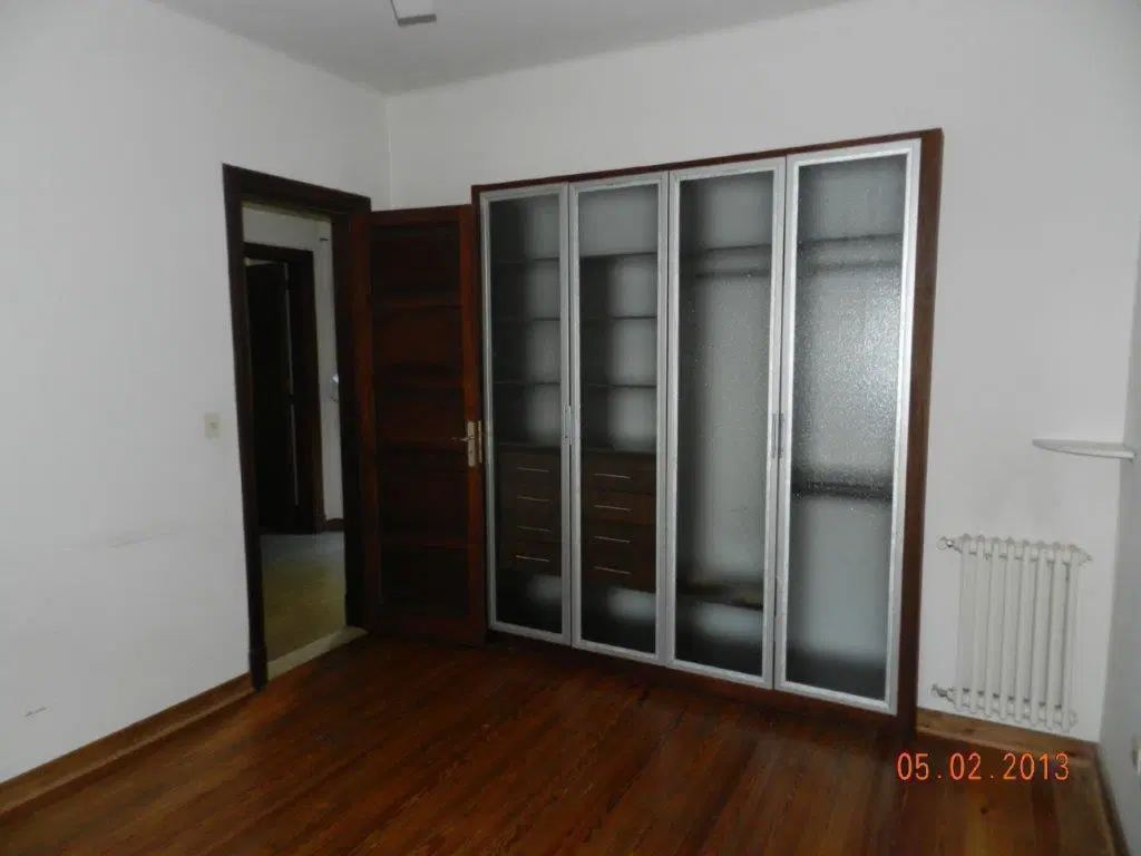 Casa en alquiler en Belgrano Chico Living comedor 3 dormitorios Toilette 2 baños Patio 1 cochera 4