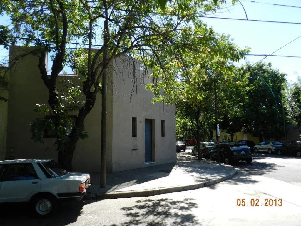 Casa en venta en Belgrano Chico Living comedor 3 dormitorios Toilette 2 baños Patio 1 cochera 2