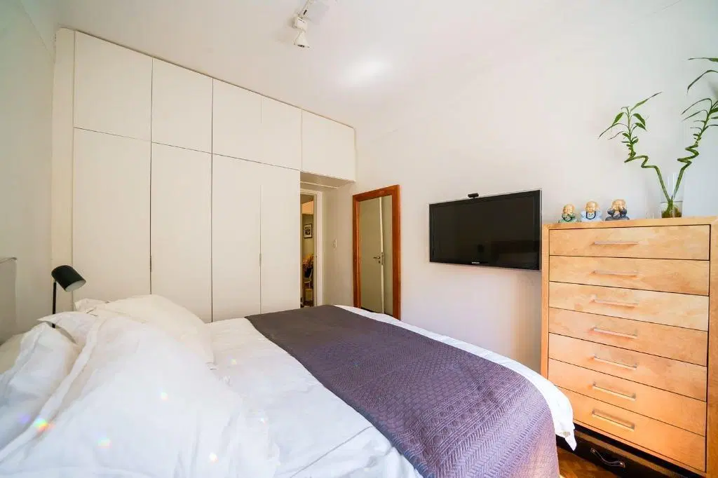 Departamento en venta en Plaza San Martín. Living comedor balcón 3 dormitorios 2 baños 3