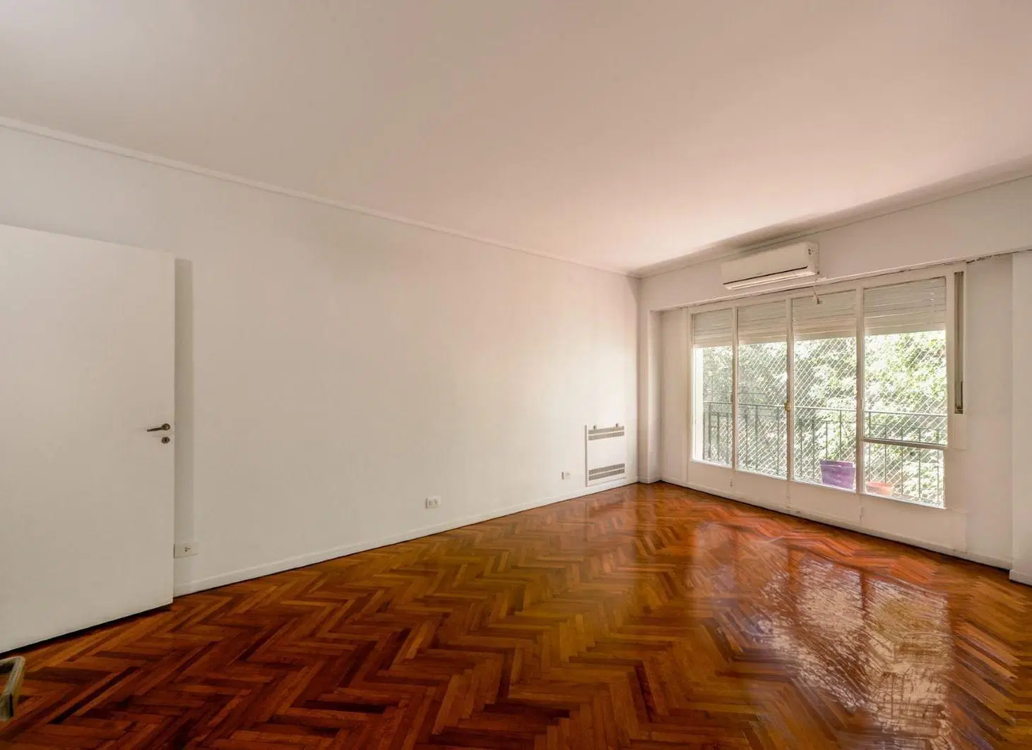 Departamento en venta en Recoleta. Living comedor y escritorio Toilette 2 dormitorios 1 baño 4