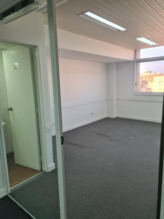 Foto de Oficina al frente en alquiler en Barrio Norte Recepción, sala de, imagen 3